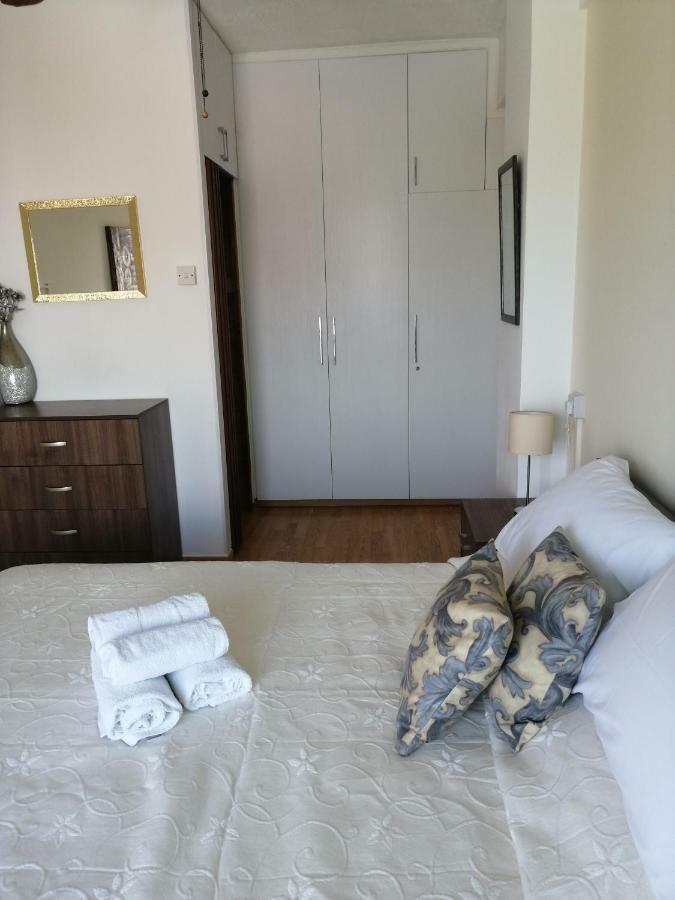 Beach Haven Larnaca Bagian luar foto
