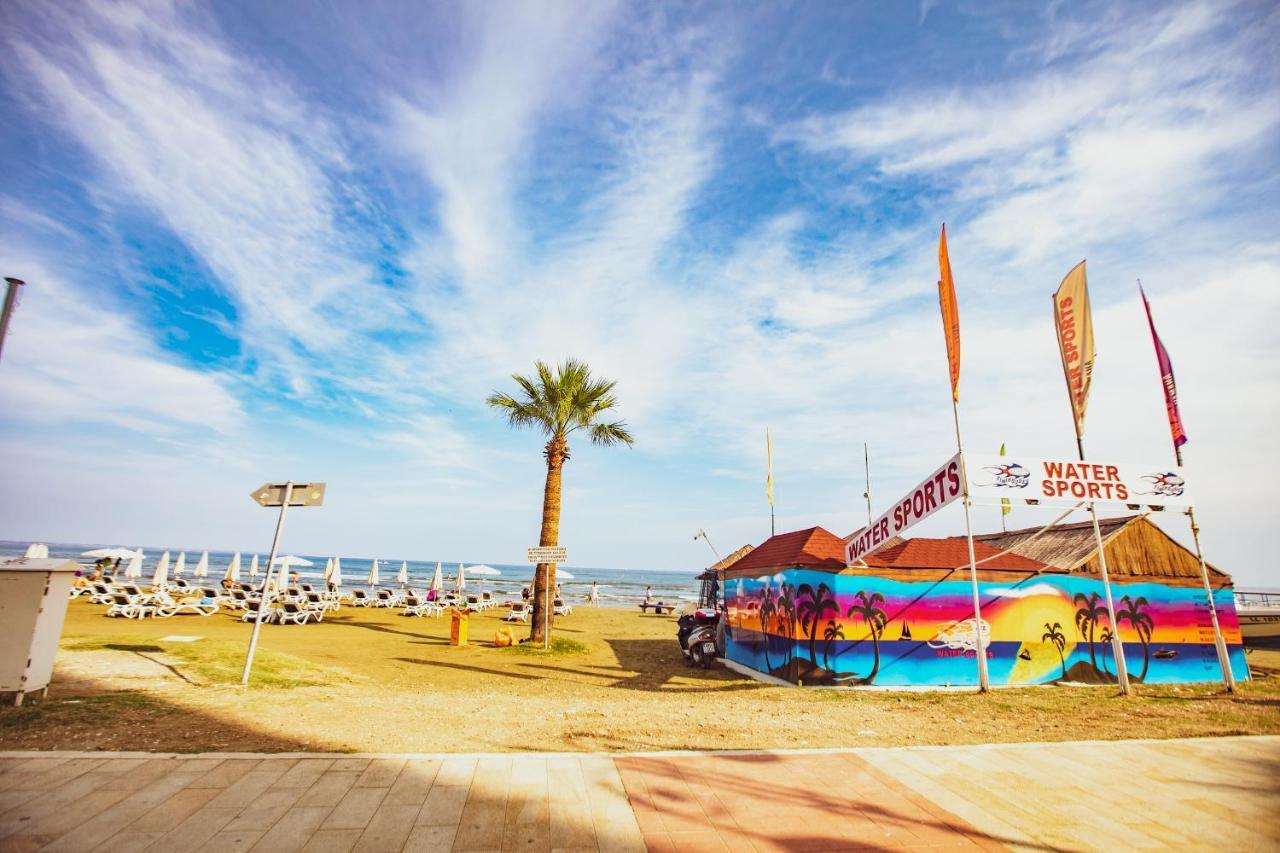 Beach Haven Larnaca Bagian luar foto